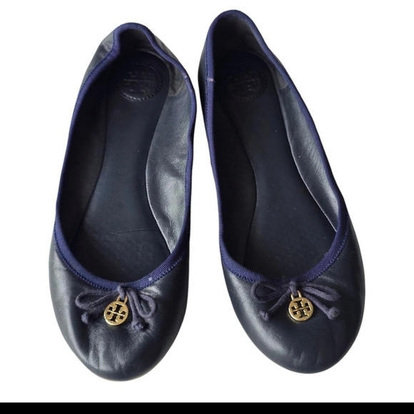 Tory Burch Ballet Flats Size 8M Blue Chelsea Bow Medallion Logo - Picture 1 of 12